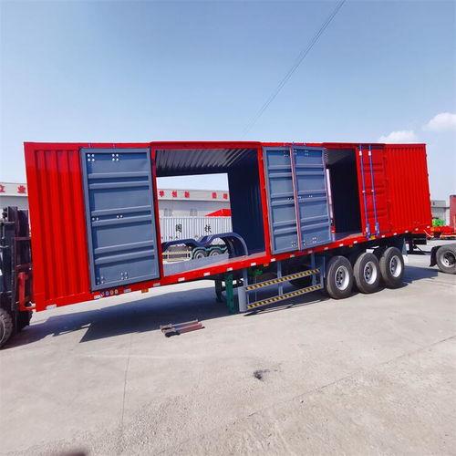 国产半挂车拉钢筋视频