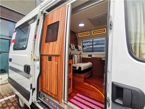 国产b型房车视频介绍,移动的家,尽享旅途舒适体验 第2张 国产b型房车视频介绍,移动的家,尽享旅途舒适体验 第2张